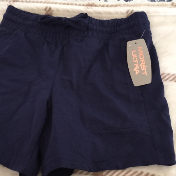 MORET ULTRA SHORTS - Picture 2 of 8